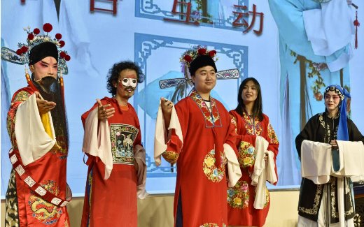 山东省青岛市黄岛区前湾港路579号 